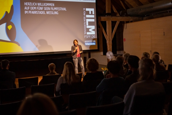 Filmpatin Maike Bublitz, Gesch.führerin der 'Beratungsstelle Frauennotruf' München (© Dirk Hagena)