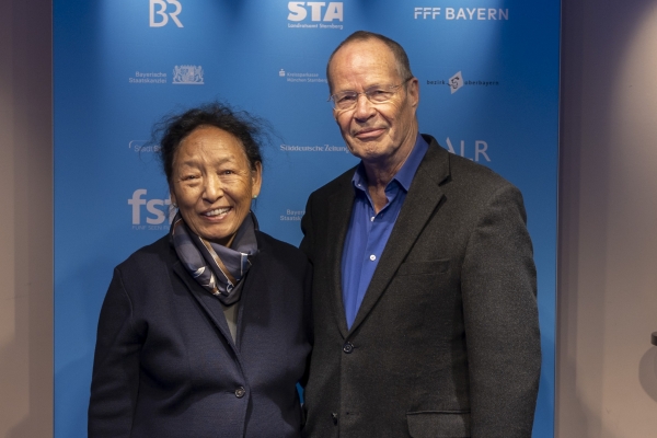Sonam Dolma Brauen (Protagonistin: MOLA), Martin Brauen (Regie: MOLA) (© Jörg Reuther)