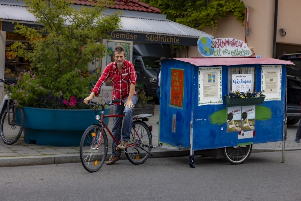 Mickel Rentsch (Regie SYSTEMWANDELN- DIE WELT NEU ENTDECKEN) (© Jörg Reuther)