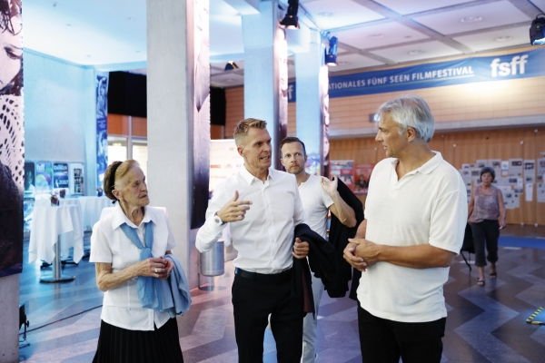 Karolina Stofner (Darstellerin), Ulrich Stofner (Regie) und Matthias Helwig (© Johanna Schlüter)